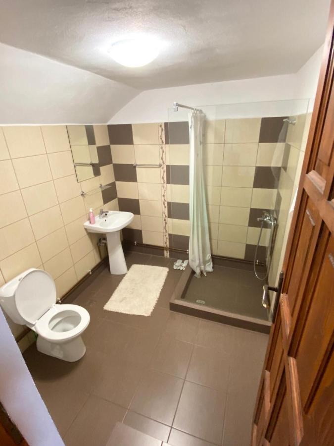 Casa De Vacanta Motata Novaci-Străini Eksteriør billede