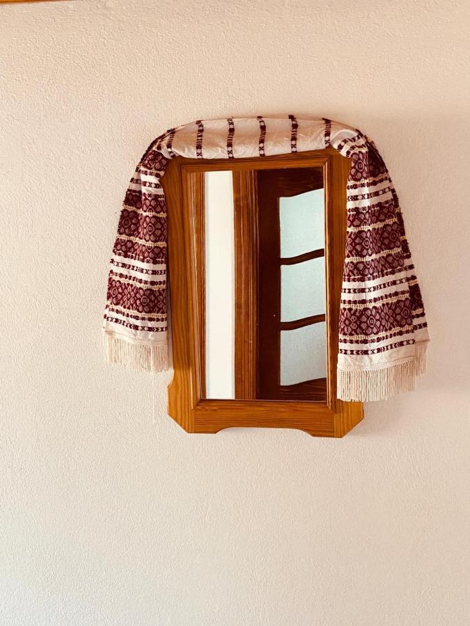 Casa De Vacanta Motata Novaci-Străini Eksteriør billede