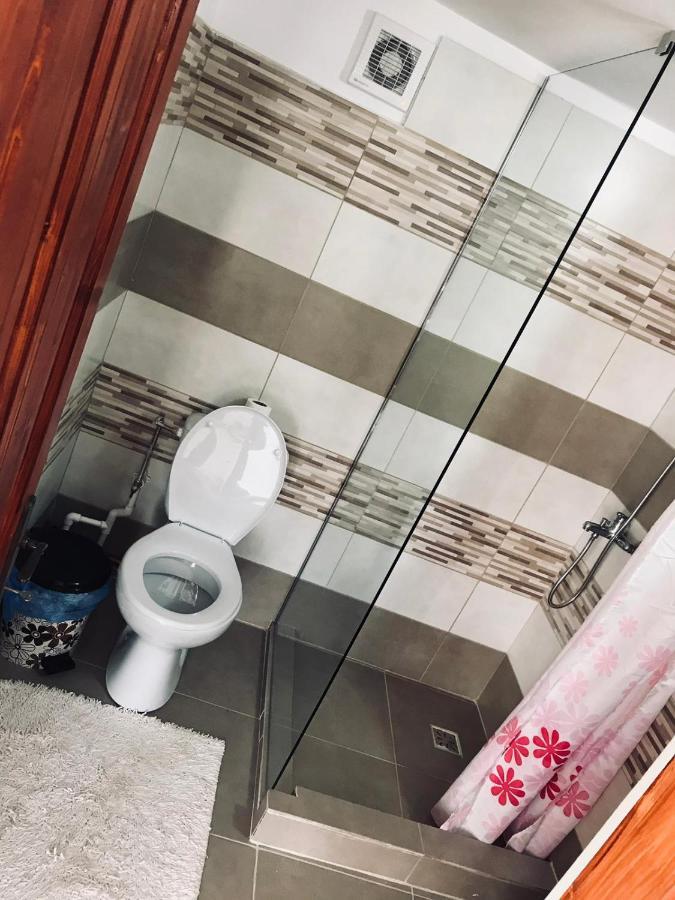 Casa De Vacanta Motata Novaci-Străini Eksteriør billede